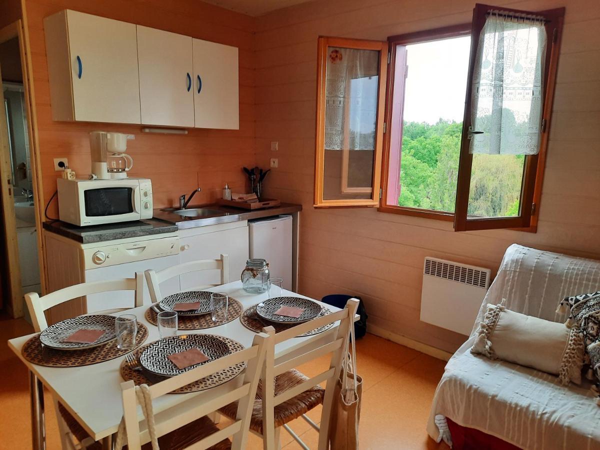 Camping De La Bageasse بريود المظهر الخارجي الصورة