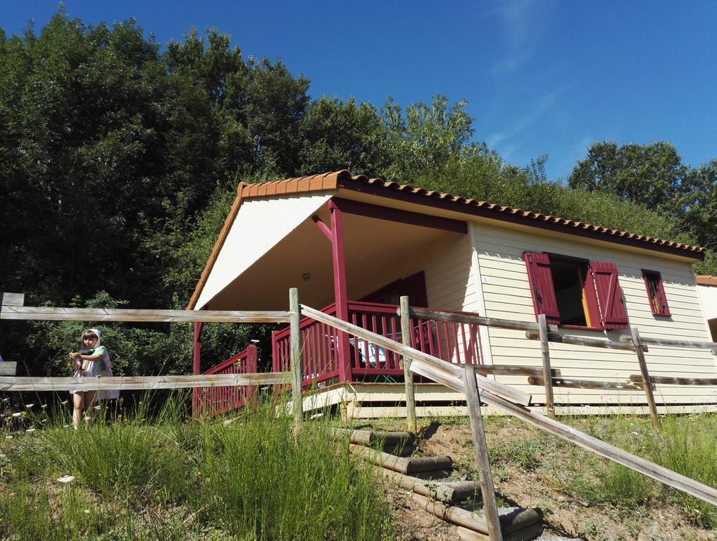 Camping De La Bageasse بريود المظهر الخارجي الصورة